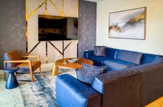 How families can use points and miles for multi-room apartments