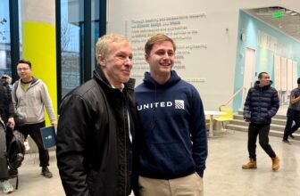 United CEO says travel demand is strong despite Iran war