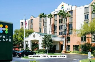 World of Hyatt card vs. Hyatt Business: Which is best?