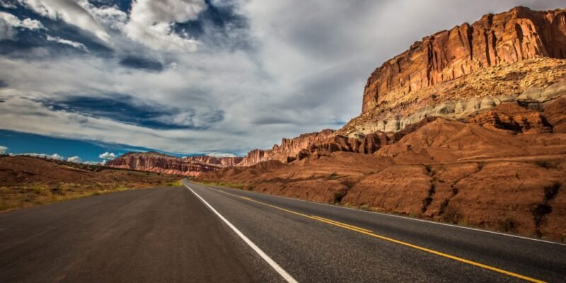 5 Best Arizona Road Trip Attractions and Stops